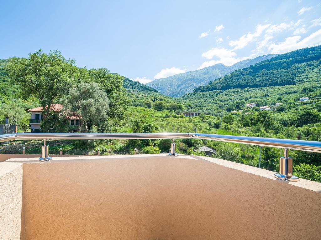 Apartments Urban Wild Kotor Extérieur photo